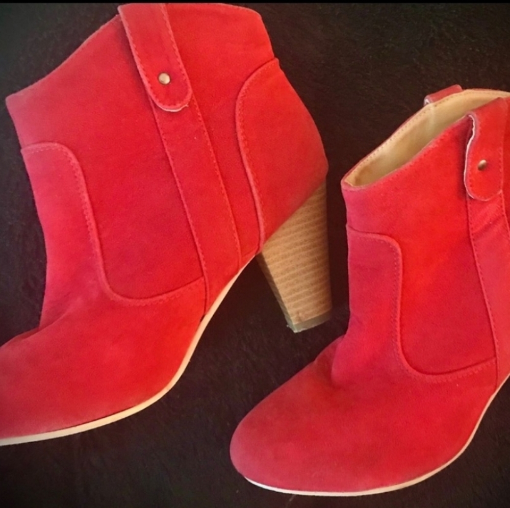 Winter ready Red booties!